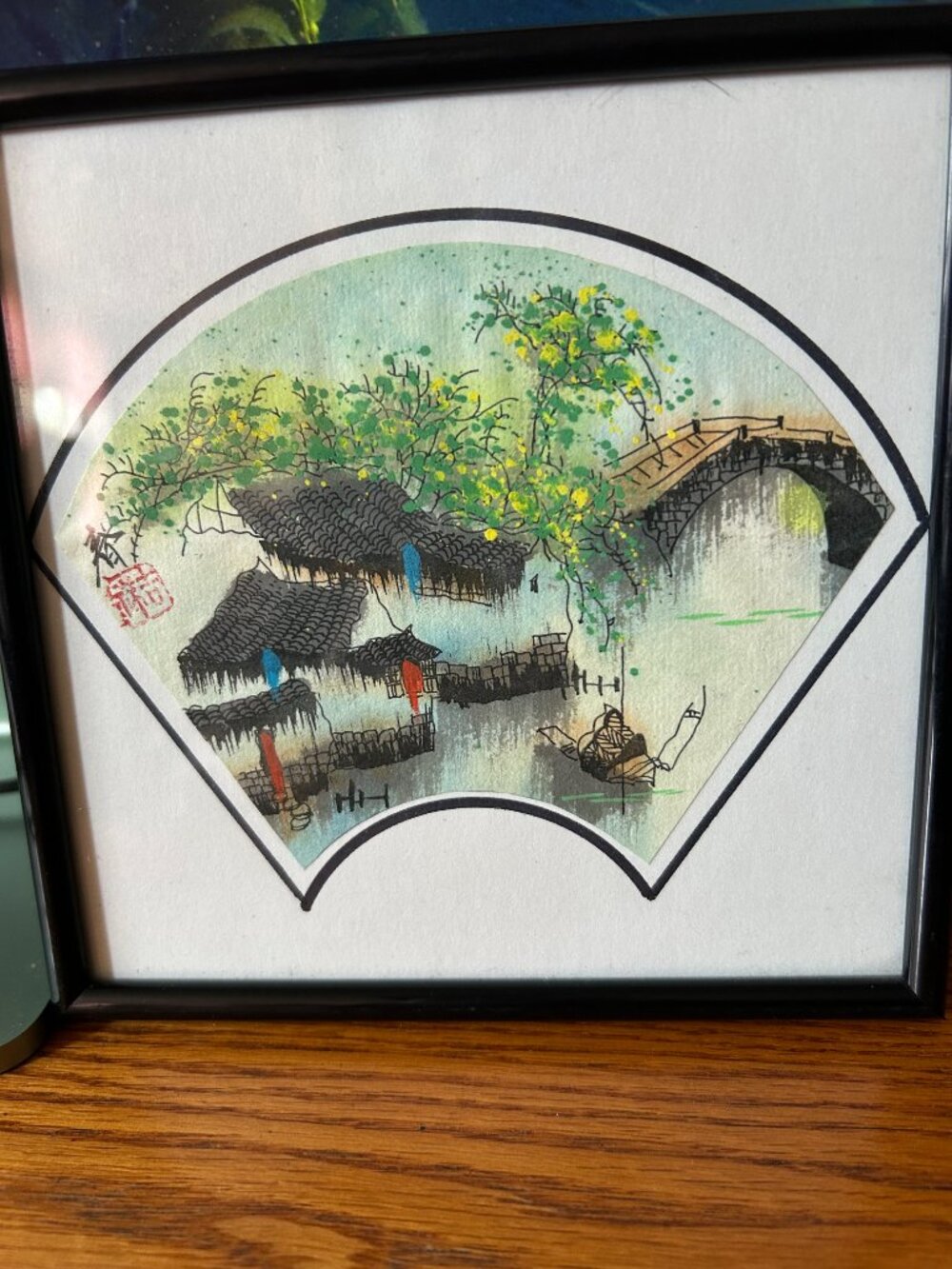 SMALL FAN PAINTED  SIGNE D PICTURE